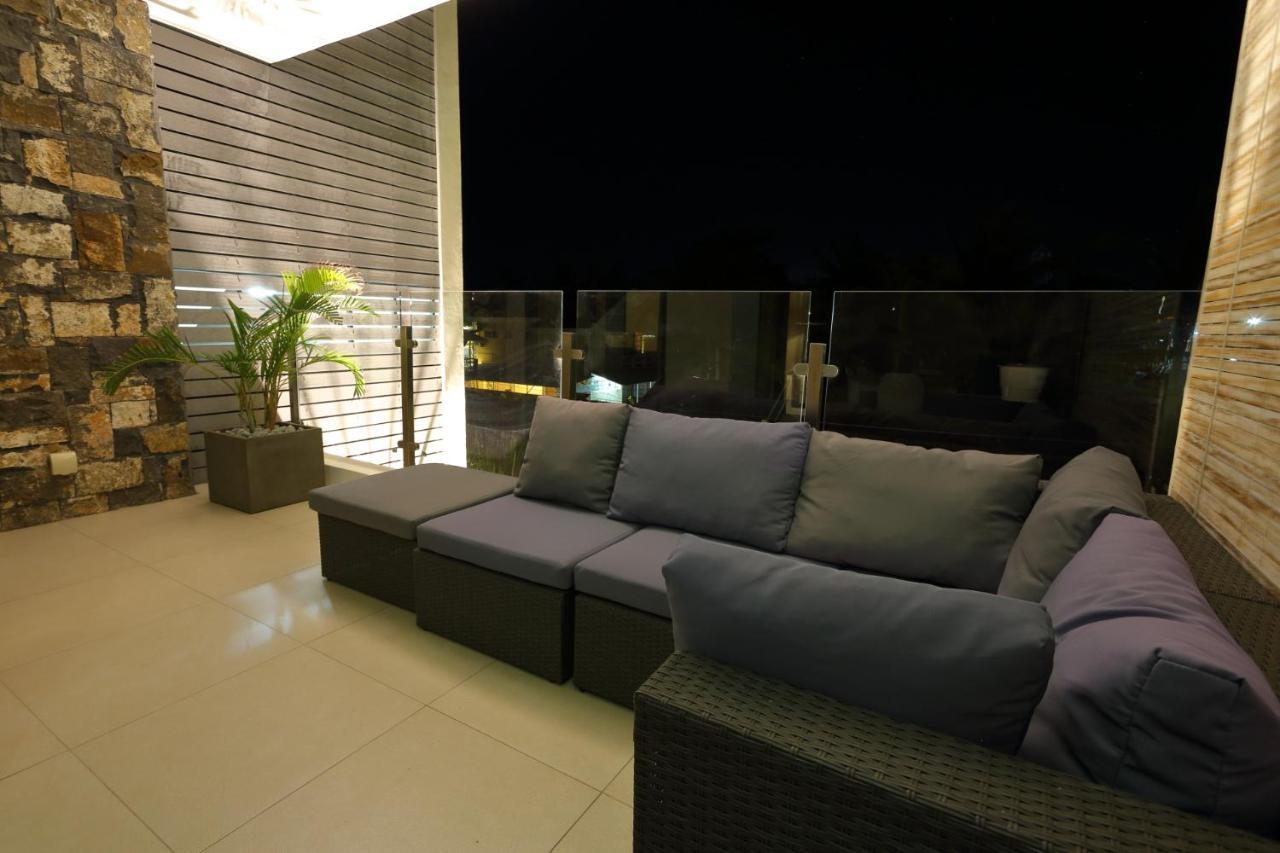 Cove 4 * Pereybere Beach